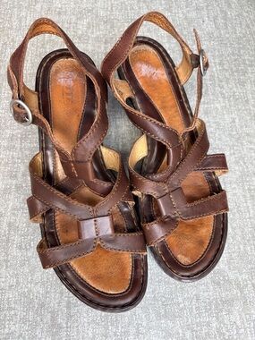 Born Brown Leather Strappy Women's Sandals